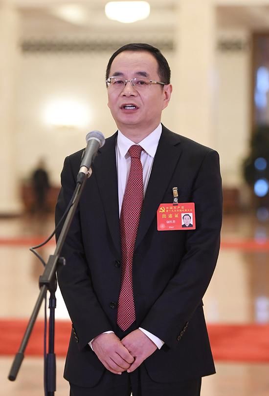 康红普:采取防控措施 减轻煤炭开采对环境损害