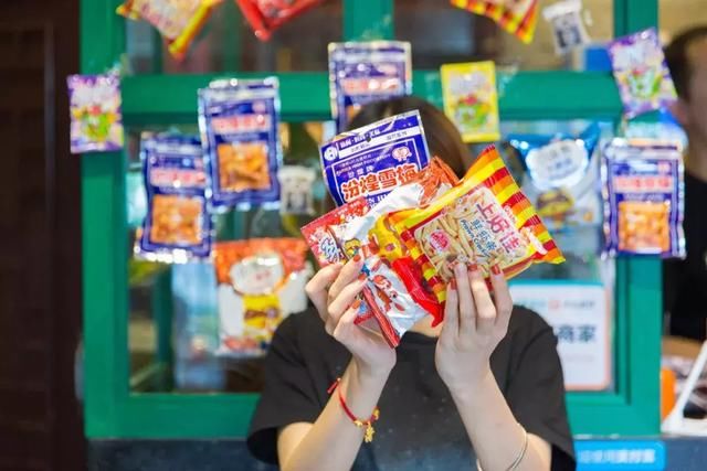 成都凌晨还在排队!这家抖音上火到爆的"路边摊"终于开到北京了_【快资讯】