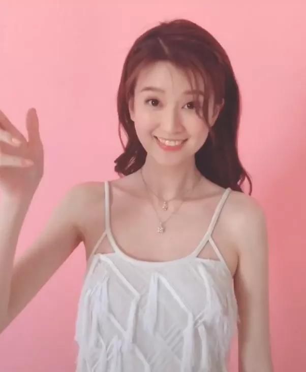 拔智齿后脸下面疼