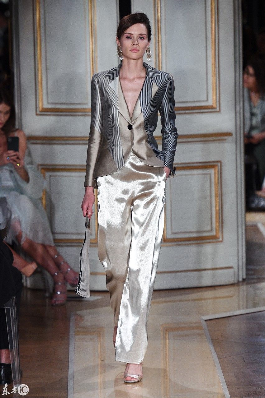 香奈儿秋冬2018时装SHOW,为什么国际大牌女