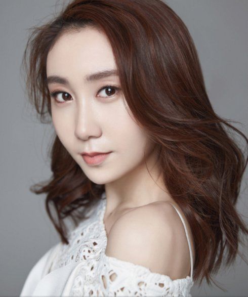 七大央视名嘴女儿颜值PK,水均益女儿继承衣钵李咏女儿长相不随爹_【快资讯】