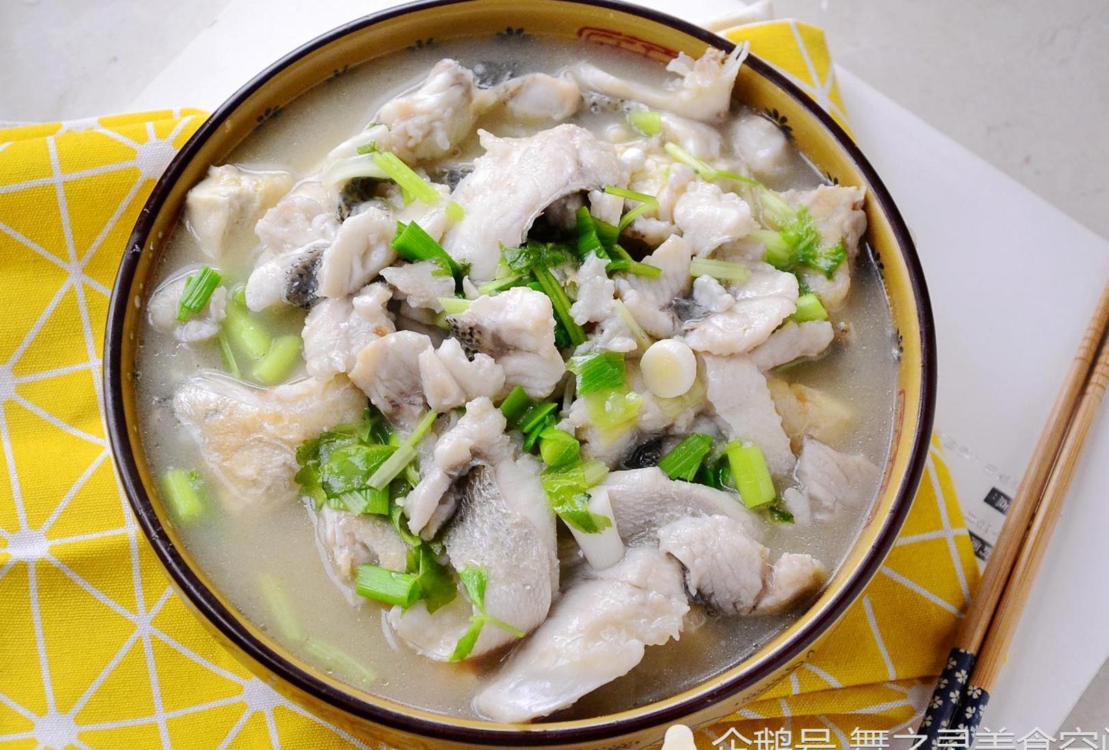 什么炖豆腐鲜美 t01bd8a1f85cab57ebe.jpg