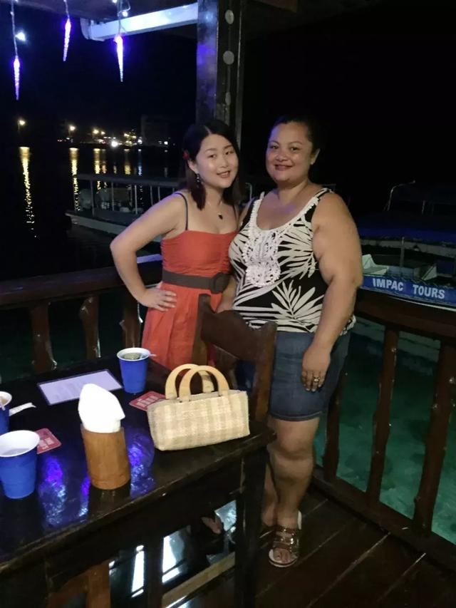卖了深圳的一套房,她和老公在海岛买了个大别墅,让疯狂变成风光