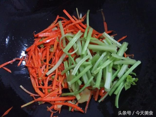 节日过后该刮油了，教你一道刮油菜，清淡好吃还不贵，食材家家有