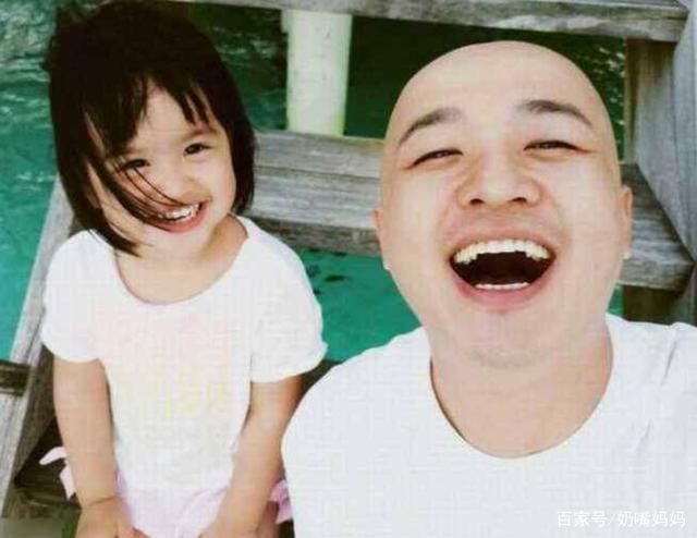 包贝尔女儿长大了，当初被说丑萌，现在颜值开始向妈妈包文婧靠拢
