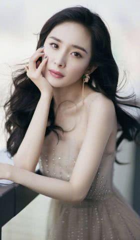 90斤的杨幂是 磨 出来的,每天把这两样当水喝,