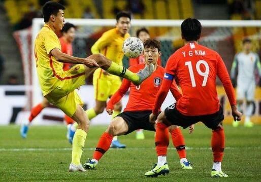 东亚杯国足与韩国比赛结果