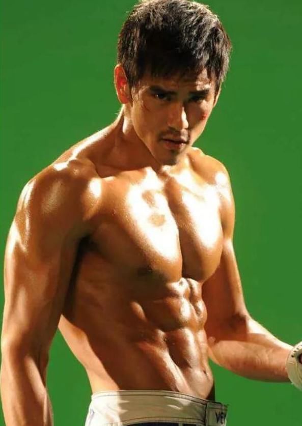 胡歌肌肉57分,黄晓明肌肉87分,最后一位给打199分都不嫌多_【快资讯】