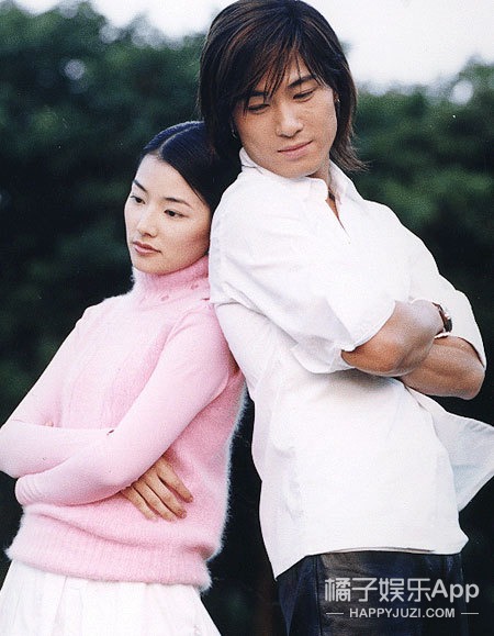 还记得《海豚湾恋人》的男主角吗?他长得也太