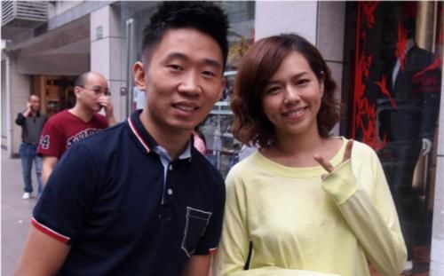 他是谢娜第一个徒弟，模仿和搞笑功力超强，34岁把妈妈也带火了