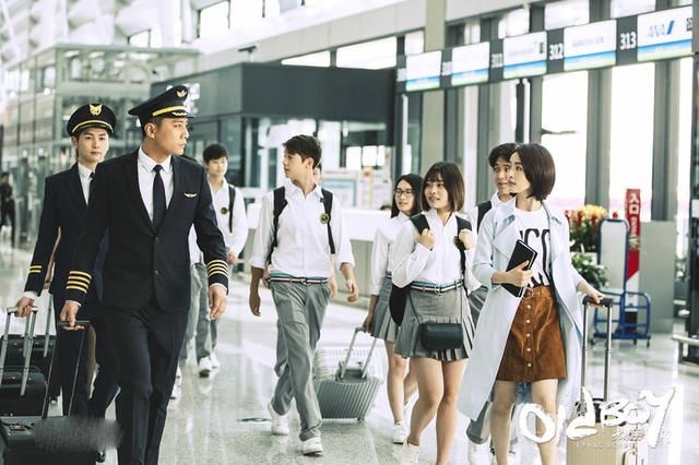 《老男孩》电视剧版!刘烨化身飞行员,帅气猛撩