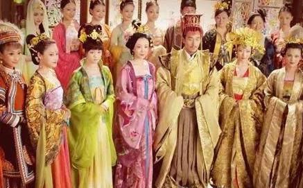 中国历史上最惨的皇帝,头颅被蒙古人砍下,做了