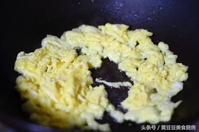这样炒米粉才好吃,口感劲道,味道鲜美