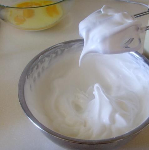 怎么抹奶油裱花 t01c22bfa6b25e50cb5.jpg