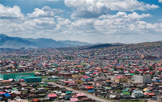 看完外蒙古首都,再看内蒙古最大城市,网友:还是