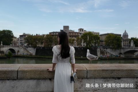 室晒baby美图贺元宵,复古柔情侧脸下巴突出好