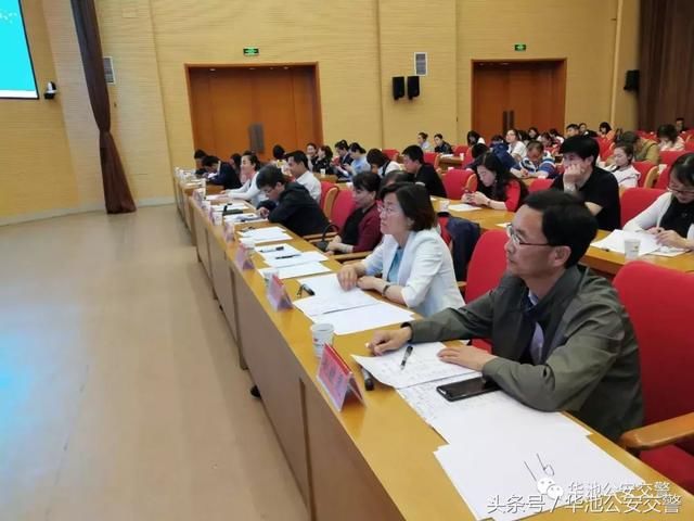 华池公安交警拒绝酒驾醉驾毒驾宣传教育踏上