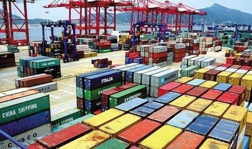 特朗普挥舞关税“大棒”贸易战一触即发?