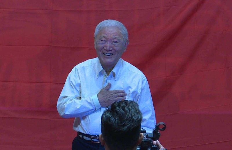 她是国家一级演员，32年没演过主角，54岁迎来人生巅峰