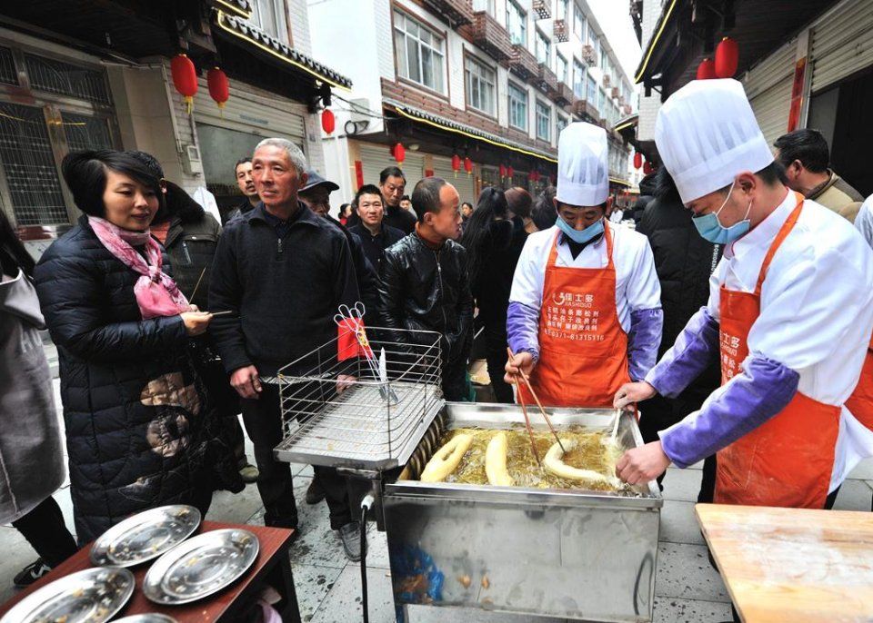 浙江仙居:品小吃过大年