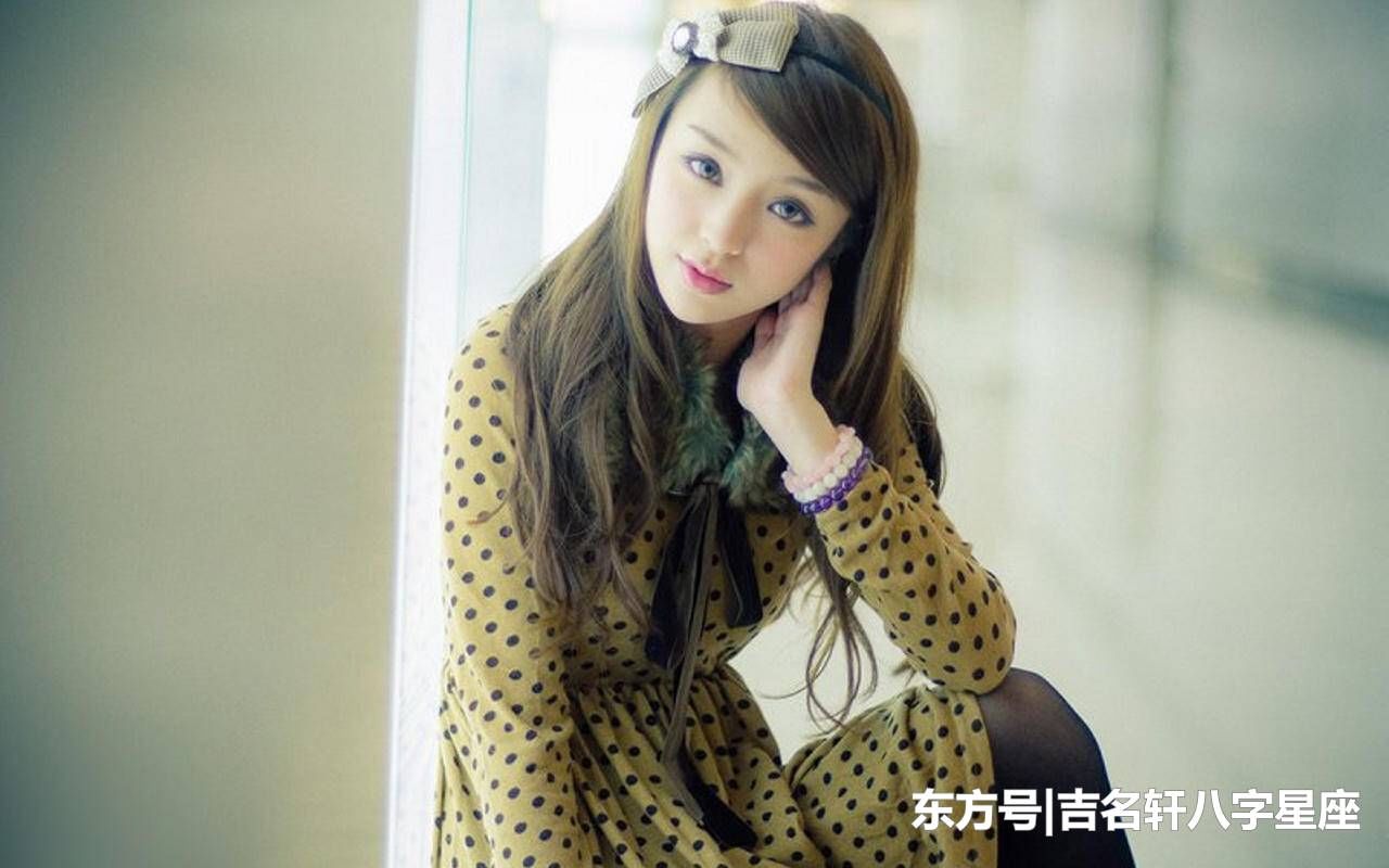 正月初五接财神,生活红火,旺上加旺!