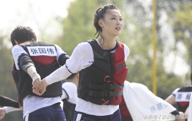 惠若琪亮相跑男惨摔!邓超被嘲滚蛋男人?张国伟