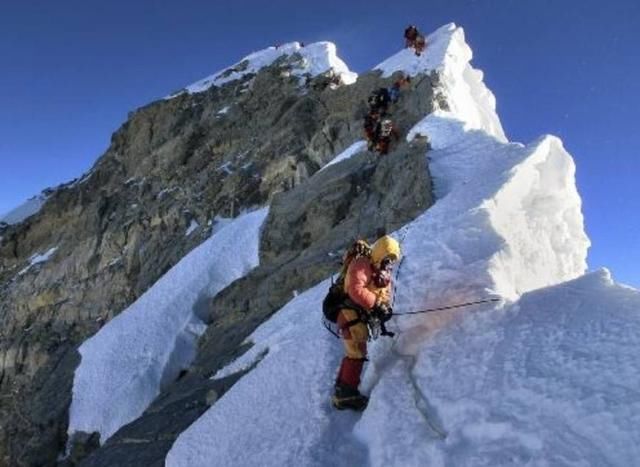 为何登珠峰大多都是从尼泊尔,而不是从中国?网友:分析的挺到位