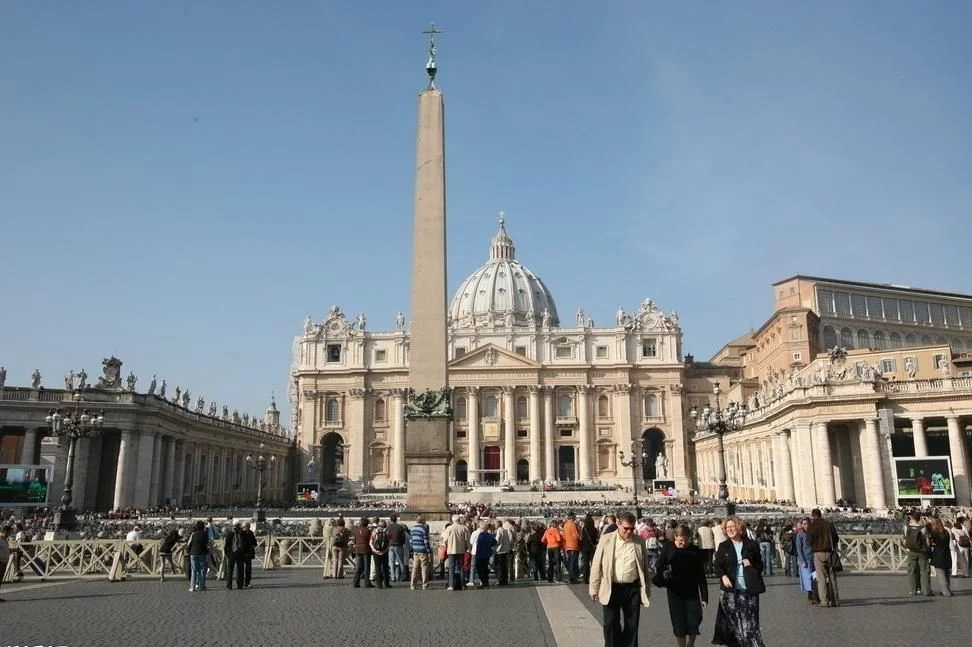 梵蒂冈地图_梵蒂冈 收入来源