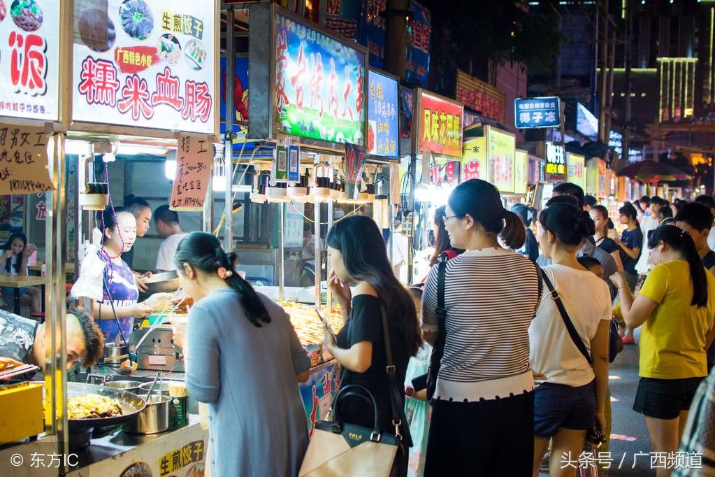 南宁夜景:看了这些南宁夜景图片，是不是要你实然感觉南宁特美了