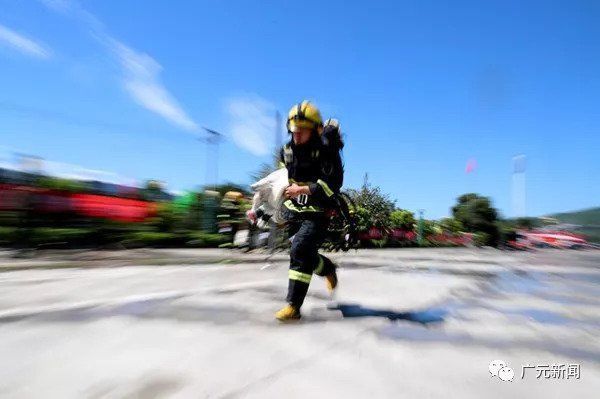 群雄逐鹿 谁是2018广元消防 兵王 ?_【快资讯