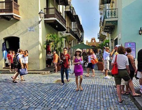 唯一经济发达的殖民地,人均GDP是我国4倍,只