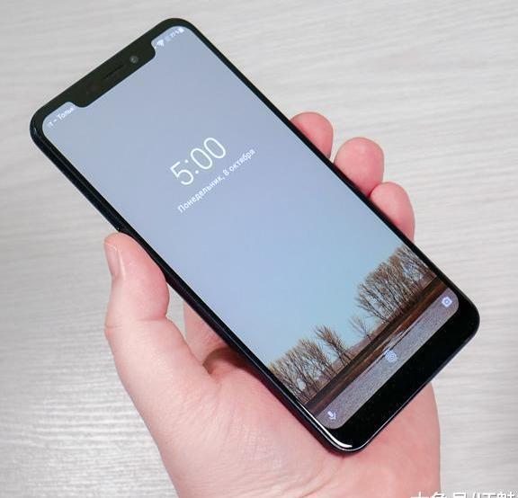 2018年两款销量凄惨的国产旗舰机, 配置不俗却