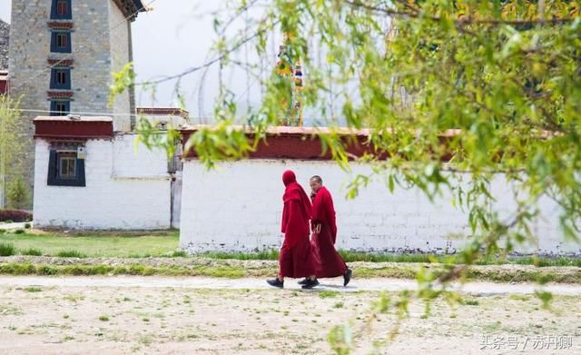 来到桑耶寺，读完《苦修者的圣地》，我才知道六年入藏只是开始