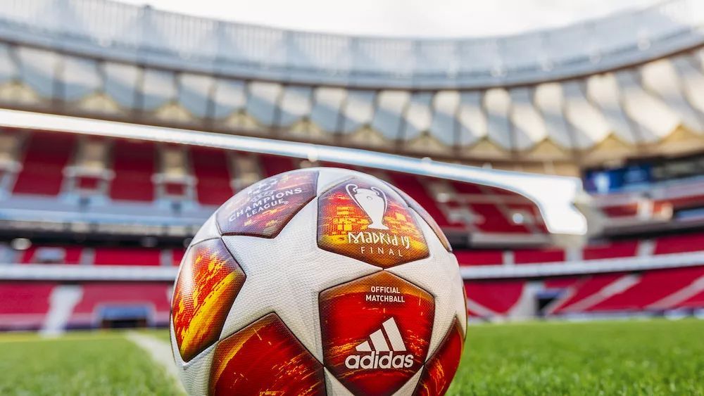 阿迪达斯发布18\/19赛季欧冠联赛淘汰赛阶段比