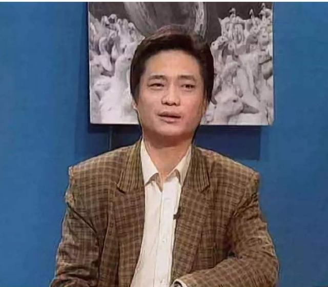 崔永元数次责难冯小刚,冯小刚为何却一直沉默