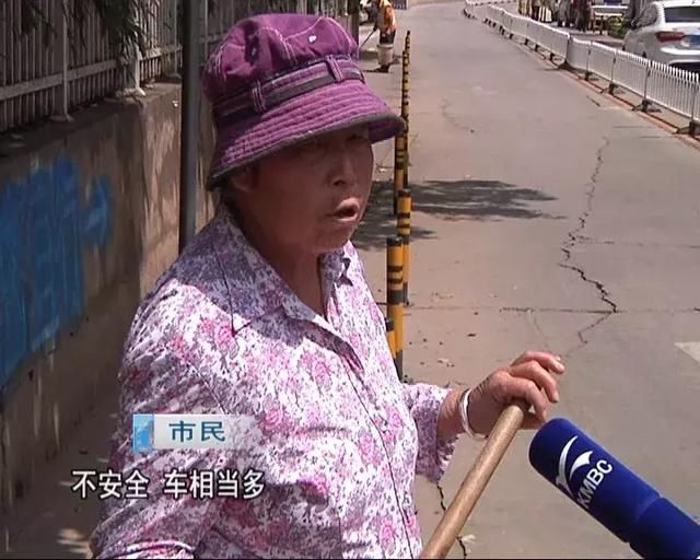 渣土车撞倒单车 大四女生不幸身亡