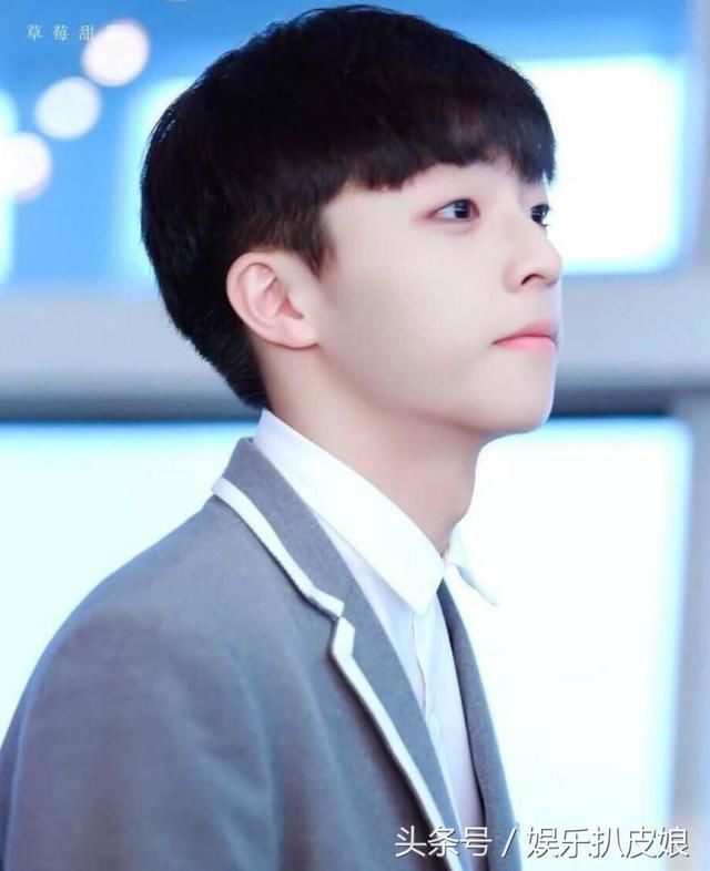 《偶像练习生》陈立农成为最大黑马,网友:比张