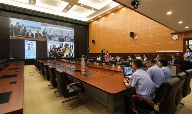 海外版最多跑一次 让时空距离不再堵