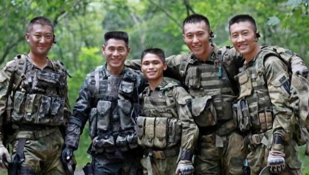 《战狼》庄小龙:吴京部队的班长,曾代表中国参加特种兵猎人集训