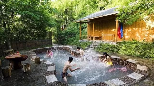 5天4夜游贵州！花海温泉、魅力山水，一个都不落！