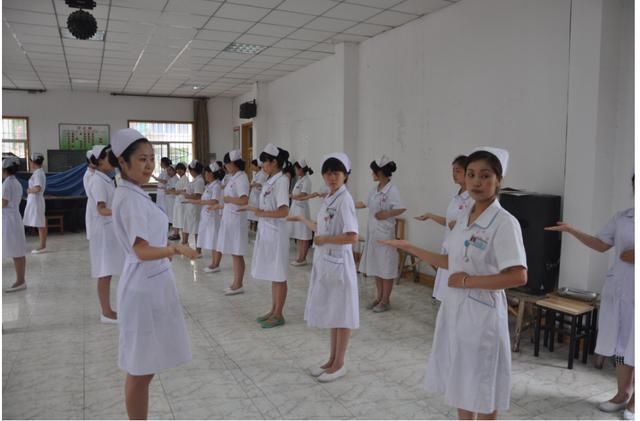 听说护士编制要取消,以后都是合同工,是真的吗