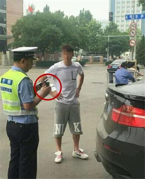 开车没有带驾驶证不用慌，这3种情况下不算无证驾驶