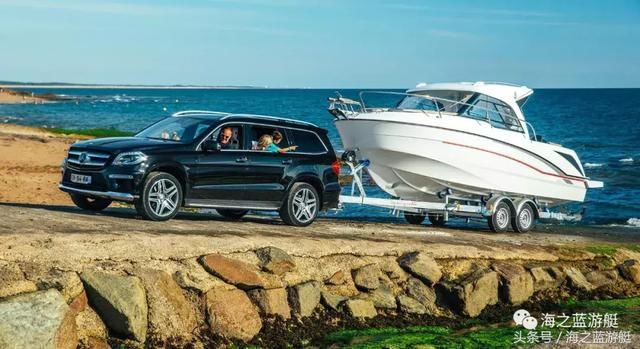 名贵超跑都是渣渣,超级游艇成足球巨星大伊布