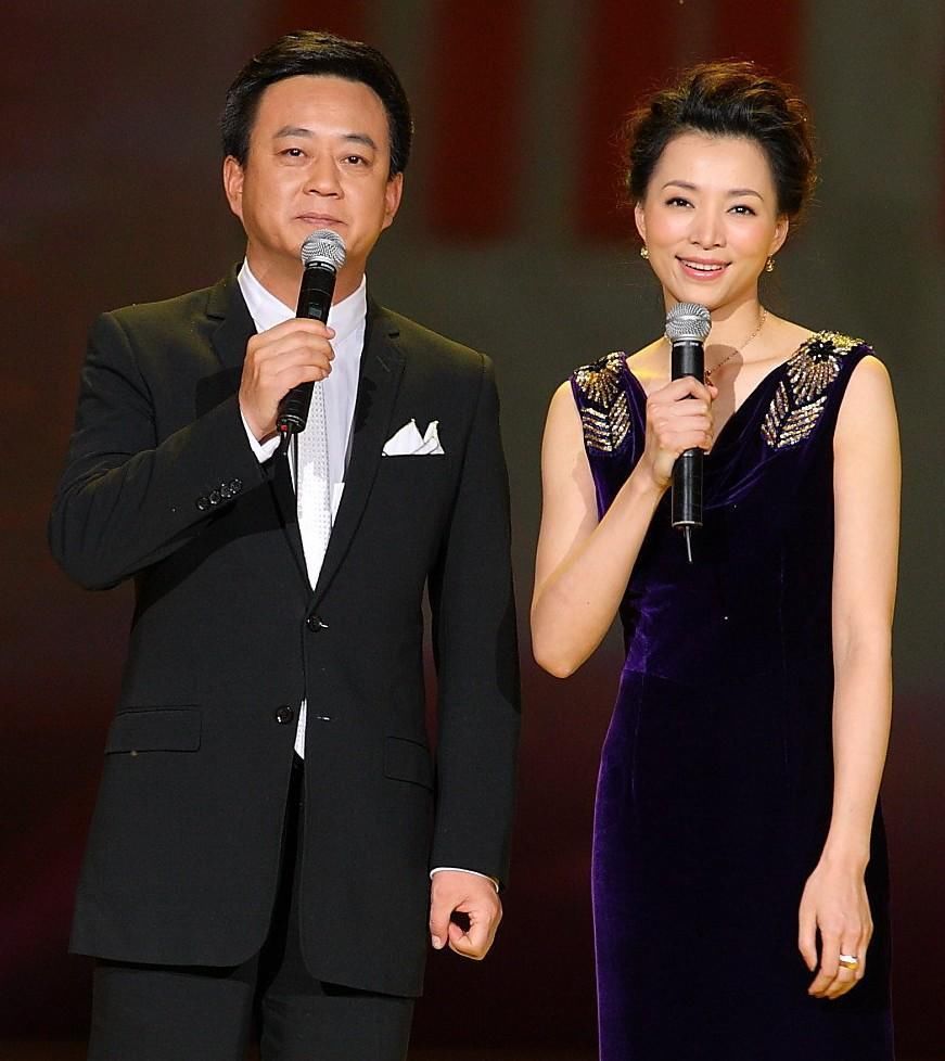 央视春晚主持人名单董卿 t01c9c30b037a58eb1c.jpg