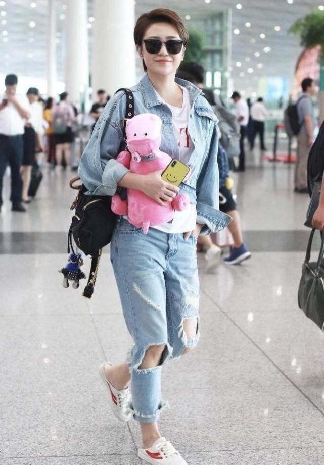 马丽产后脸泛油光，腰圆成水缸身材臃肿，但这样真实反而漂亮！