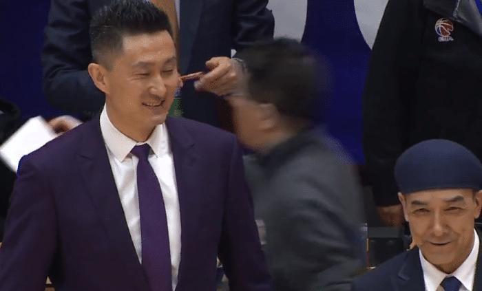 CBA总决赛热度未减!网友:广东男篮与新疆队球