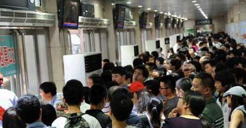 十一期间郑州公路客运严查中途上客装货 超长