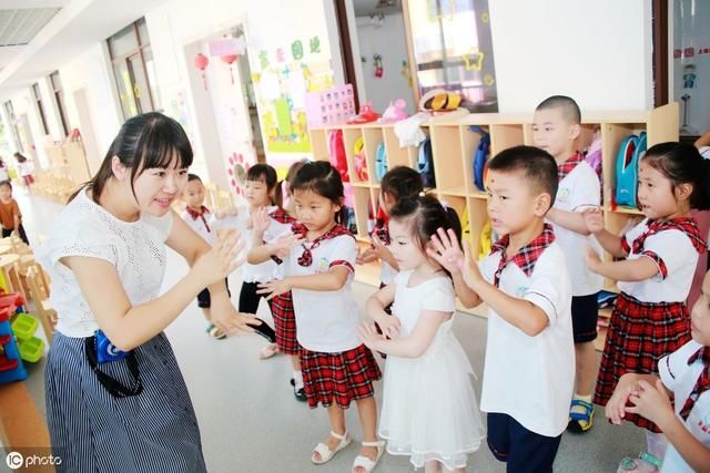 高考分数不够本科线,这几个专业值得报考,专科