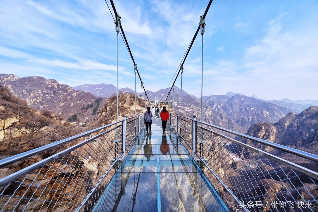 张家界的玻璃栈道和黄河3D玻璃桥哪个更恐怖?