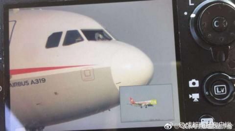 突发川航空客A319客机驾驶舱玻璃破碎 备降成